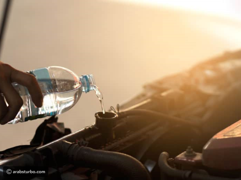 هل استخدام المياه بدلًا من سائل التبريد خطر على المحرك؟ سيارات Live