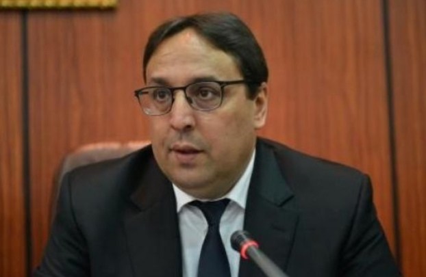 مصانع السيارات تحيل 4 وزراء صناعة على السجن