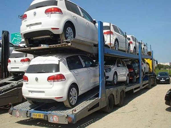 يوسف نباش : سنعوض استيراد ڤولف بأربعة سيارات