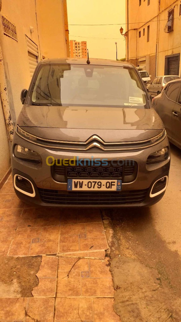 أسعار ومواصفات سيتروين برلينغو 2023 بالجزائر