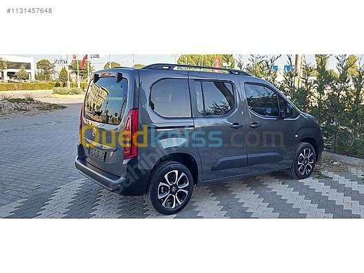 أسعار فيات دوبلو السياحي بخمسة ركاب بالجزائر