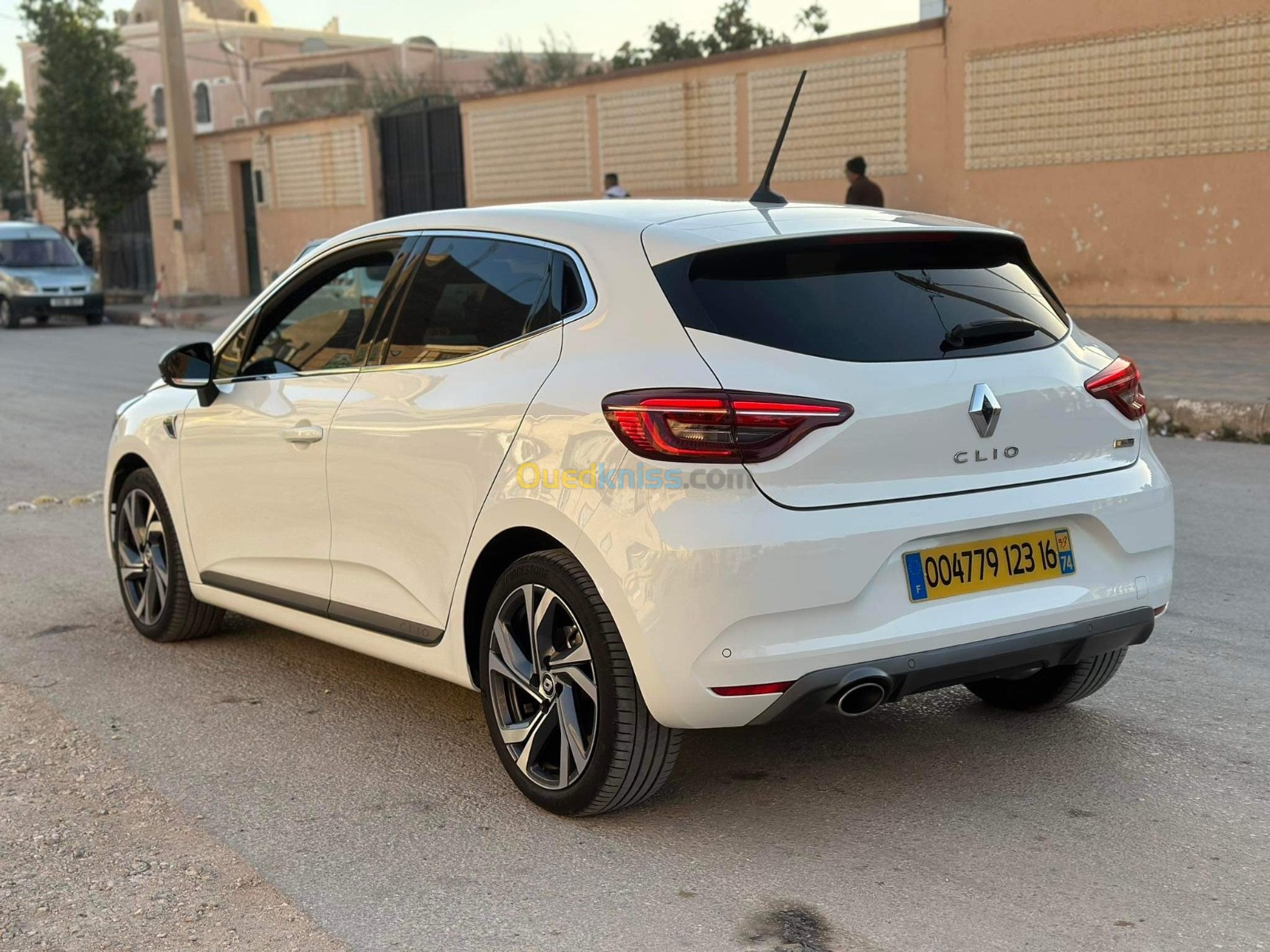 استمرار تراجع أسعار كليو 5 بمحرك DCI بالجزائر