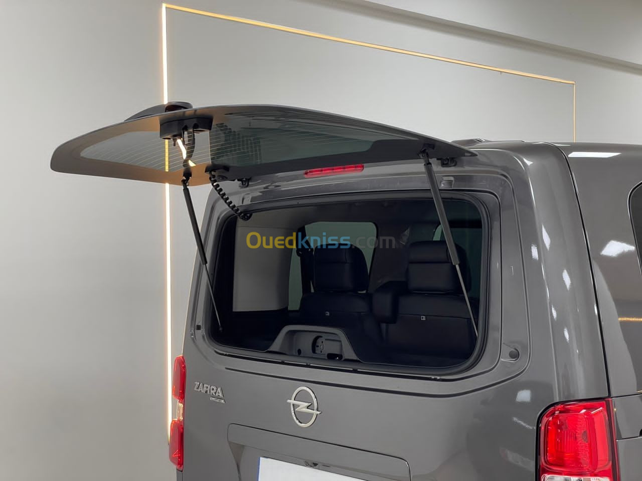 أسعار أوبل ZAFIRA بمحرك Hdi بقوة 180 حصان بالجزائر