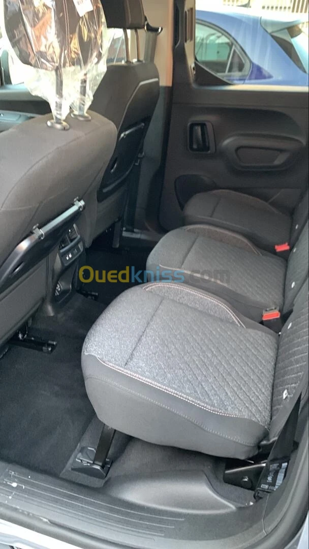 بيجو ريفتر أقوى منافس لـ فيات دوبلو يدخل الجزائر بهذا السعر