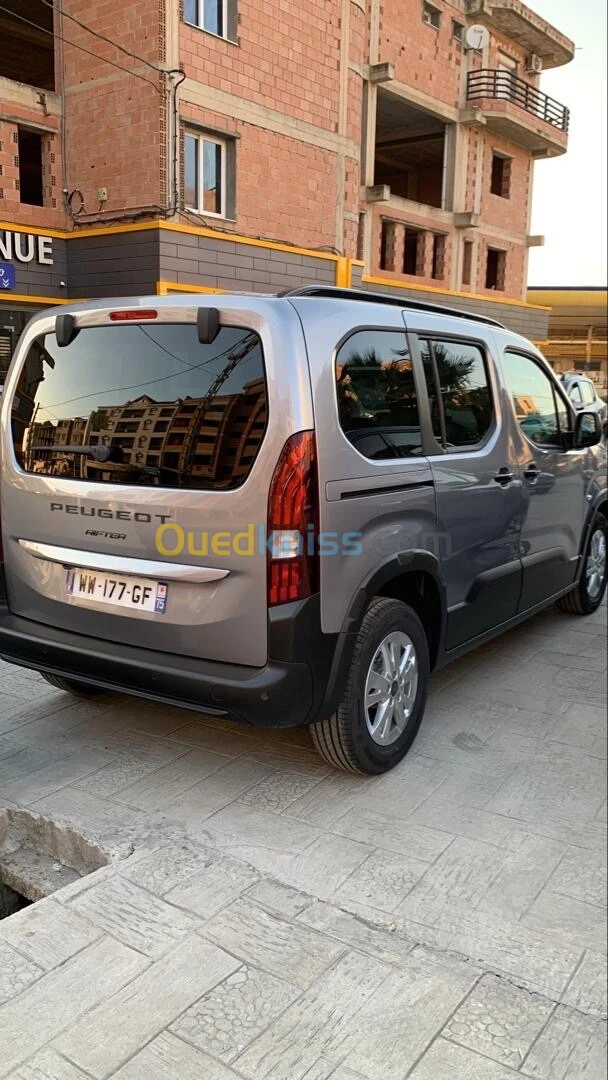 بيجو ريفتر 2025 يدخل الجزائر بهذا السعر