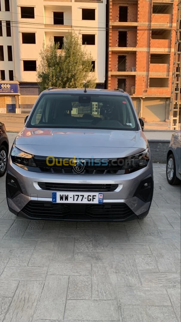 بيجو ريفتر أقوى منافس لـ فيات دوبلو يدخل الجزائر بهذا السعر