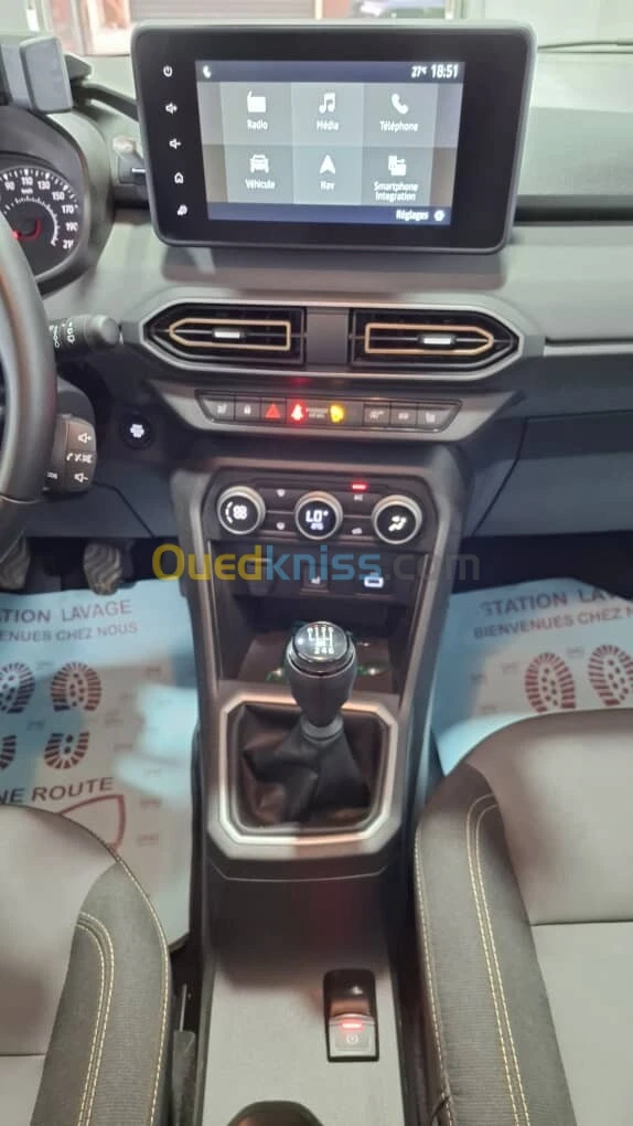 سعر ومواصفات داسيا سانديرو 2025 بالجزائر