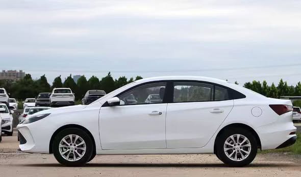 سيارة صينية جديدة تقلب موازين السوق بالجزائر