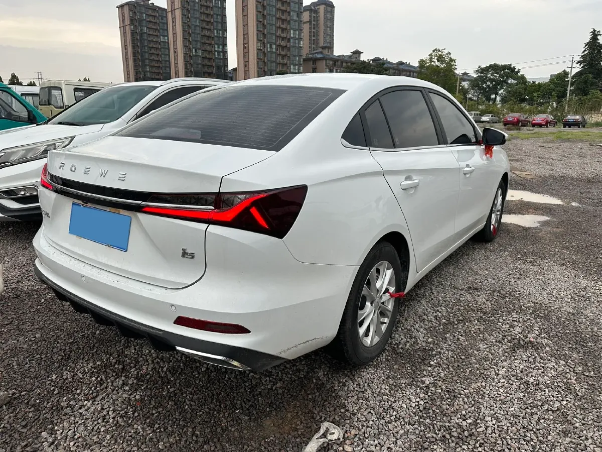 سيارة صينية جديدة تقلب موازين السوق بالجزائر