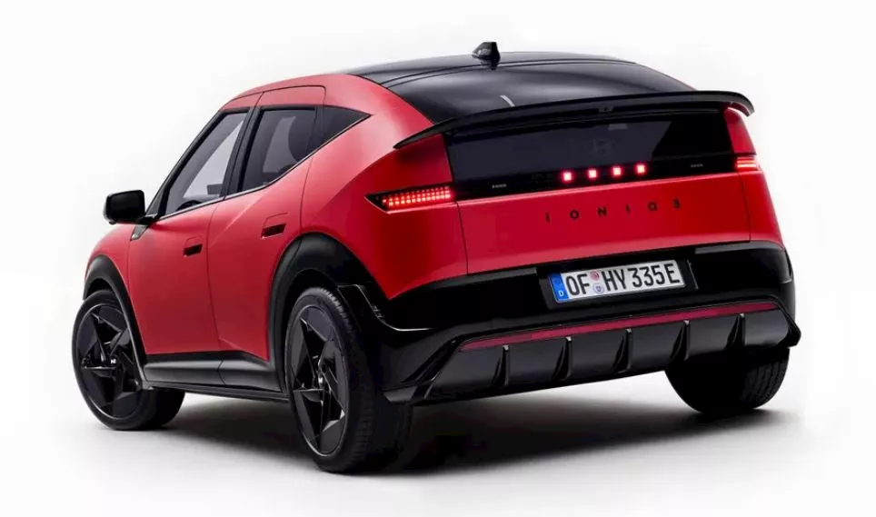   هيونداي تنافس فولكس فاجن  بسيارة جديدة