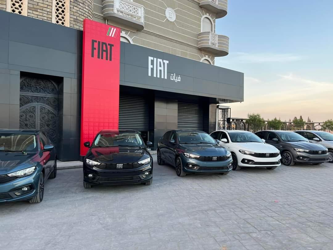 "المستعمل أغلى من الجديد".. معضلة سوق السيارات في الجزائر